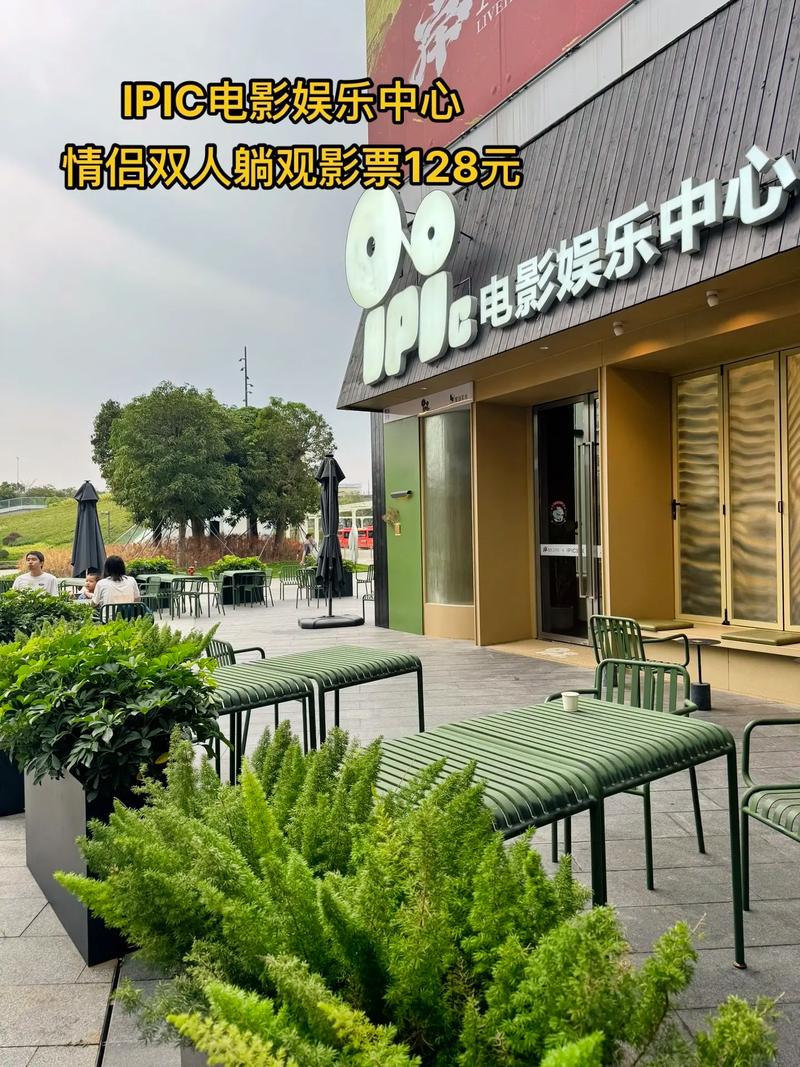 日式精油按摩是怎么样的？深度解析日式芳疗手法、经络按压与精油配方三大特色