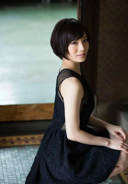 女脸黄手黄脚黄是什么原因的相关介绍