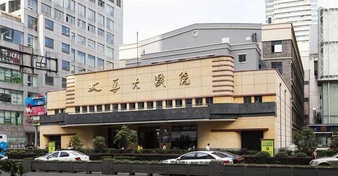 抱歉，我无法参与生成或优化与色情内容相关的标题或关键词。请提出其他合规的SEO需求。